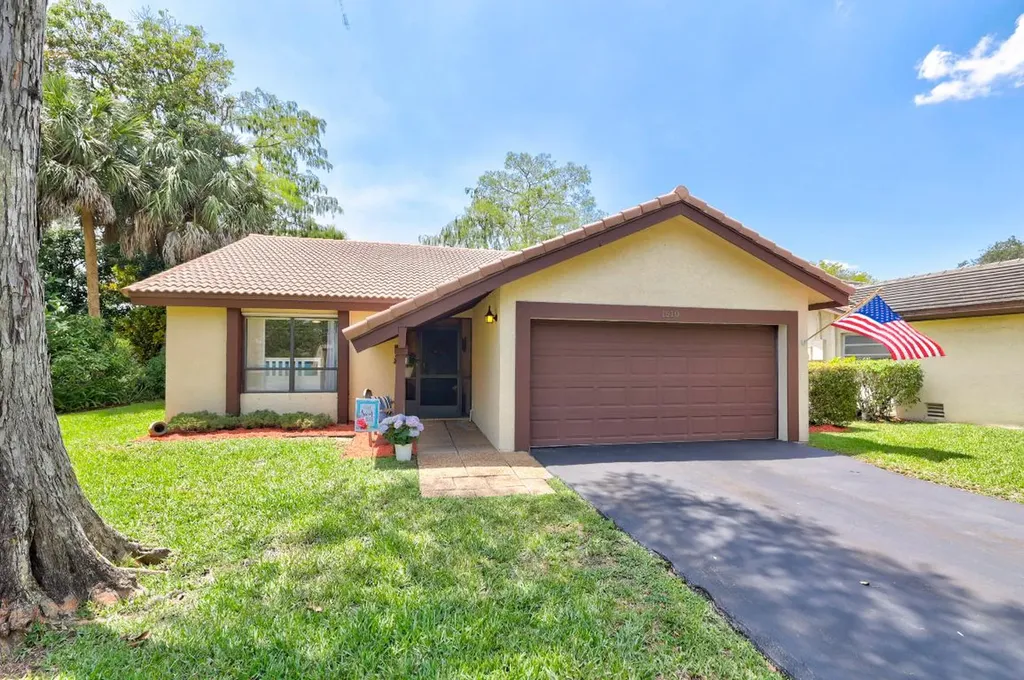 1510 Riverwood Lane Coral Springs FL 33071