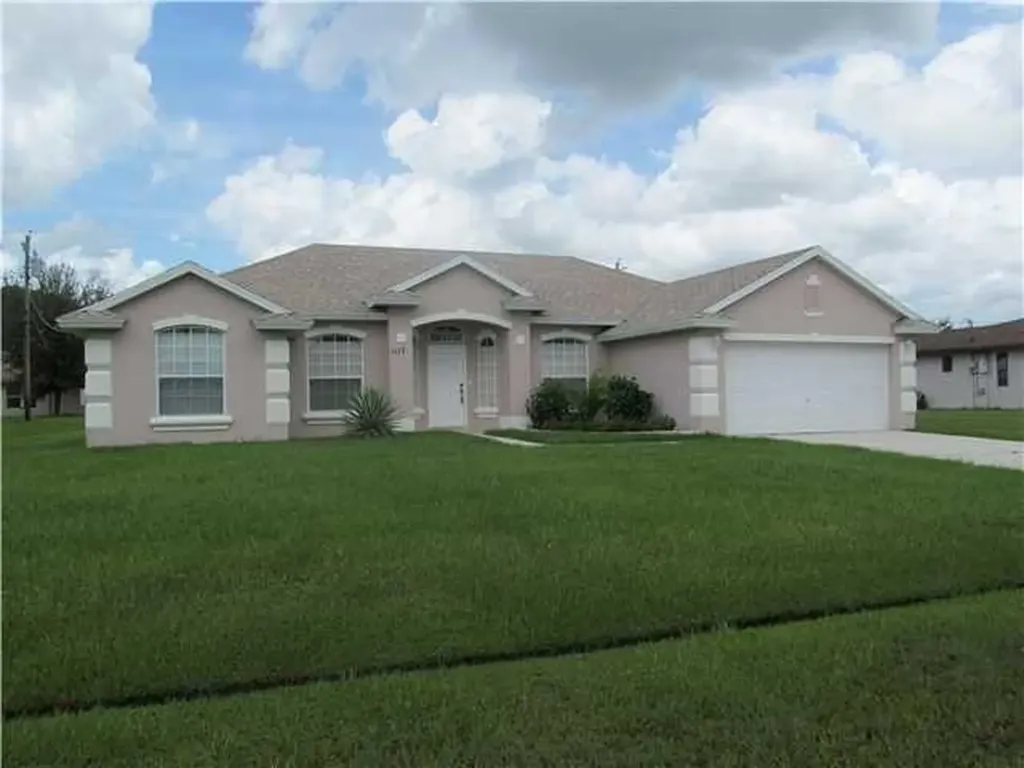 1117 SW Jennifer Avenue Port St Lucie FL 34953