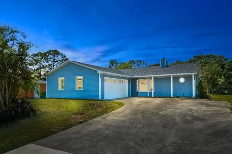 672 NW Kilpatrick Avenue Port St Lucie FL 34983