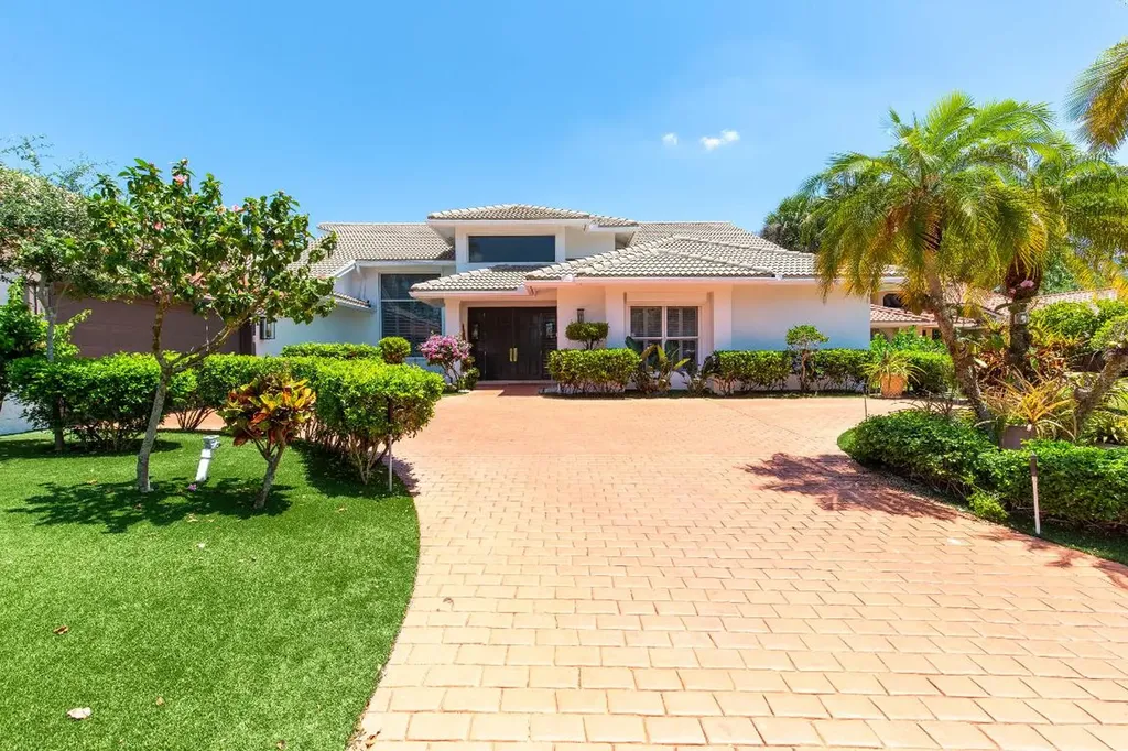 11139 Isle Brook Court Wellington FL 33414