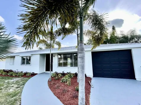 225 SW Homeland Road Port St Lucie FL 34953