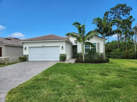 4471 NW Oakleaf Court Jensen Beach FL 34957