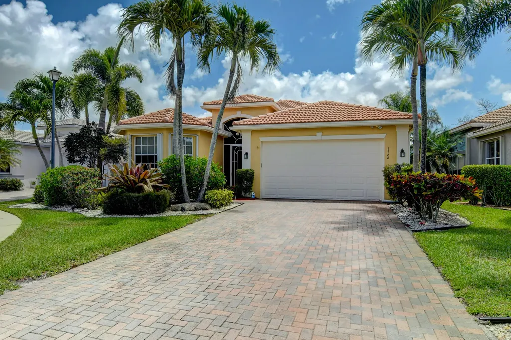 7788 Gold Lenox Cove Lake Worth FL 33467