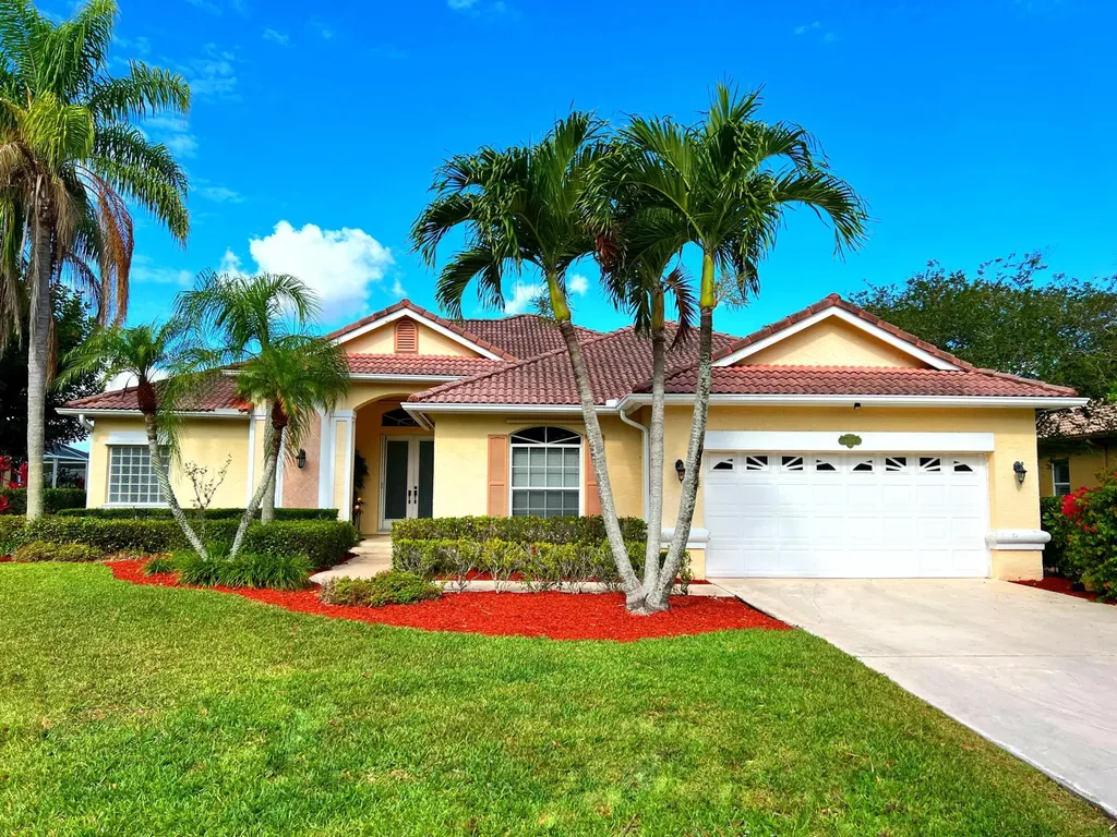 1504 SW Mockingbird Circle Port St Lucie FL 34986