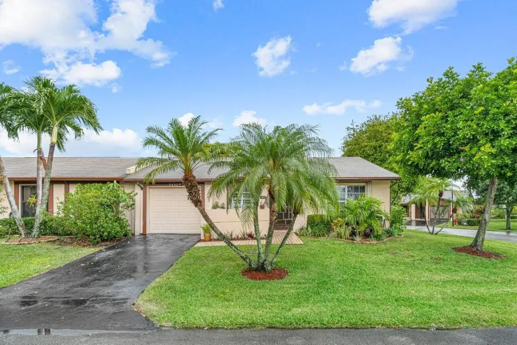 5432 Viburnum Street Delray Beach FL 33484