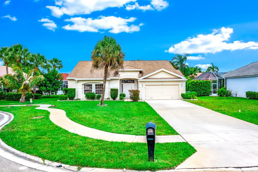 1040 Sweet Briar Place Wellington FL 33414