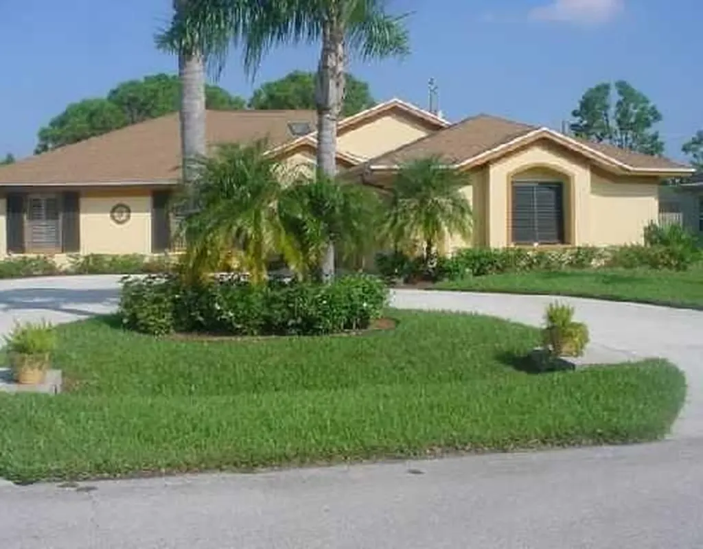 2431 SE Caligula Avenue Port St Lucie FL 34952