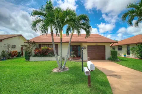 6120 Peachtree Lane Greenacres FL 33463