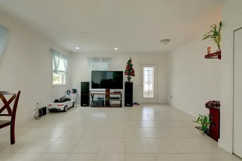 5237 NW Wisk Fern Circle Port St Lucie FL 34986