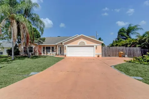 1771 SE Gaskins Circle Port St Lucie FL 34952