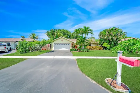 19587 Carolina Circle Boca Raton FL 33434