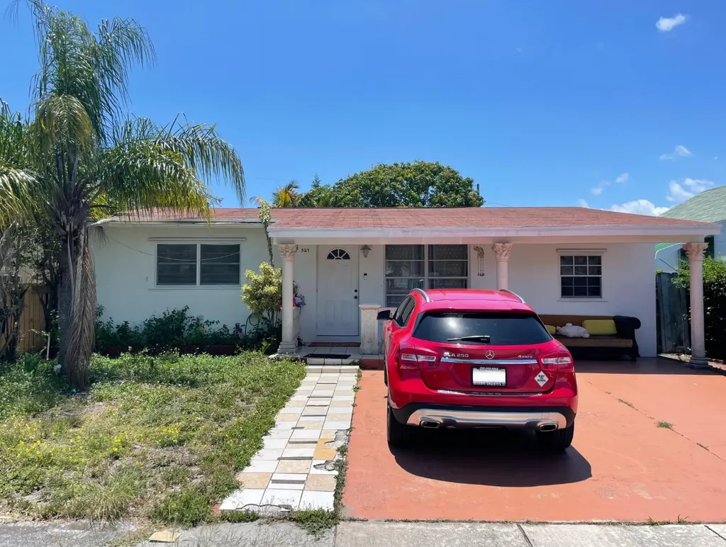 527 23rd Avenue N Lake Worth Beach FL 33460
