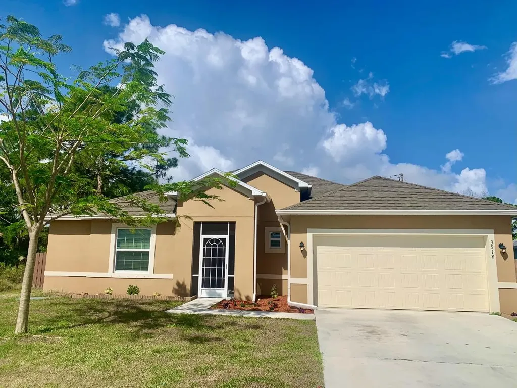 3918 SW Kakopo Street Port St Lucie FL 34953
