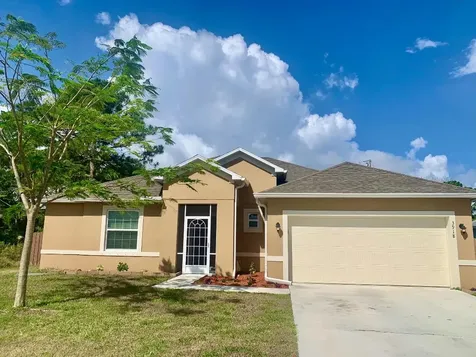 3918 SW Kakopo Street Port St Lucie FL 34953