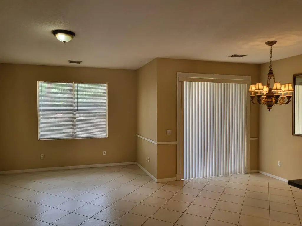 281 River Bluff Lane Royal Palm Beach FL 33411