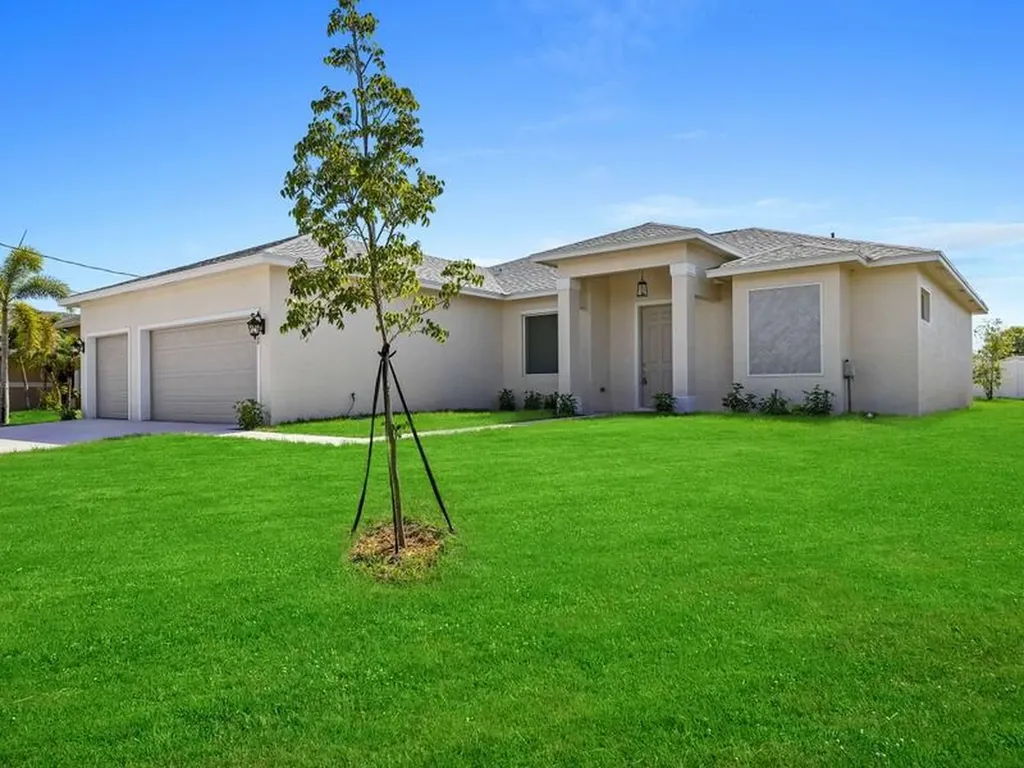 4591 SW Hallmark Street Port St Lucie FL 34953