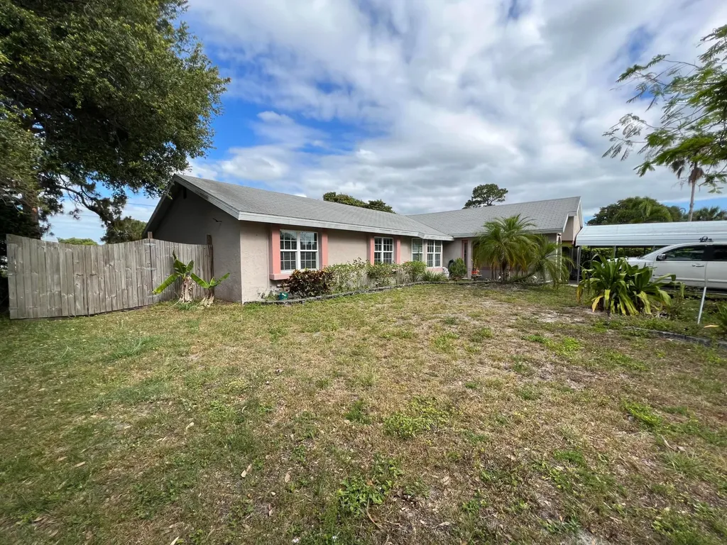 2455 12th Avenue SW Vero Beach FL 32962