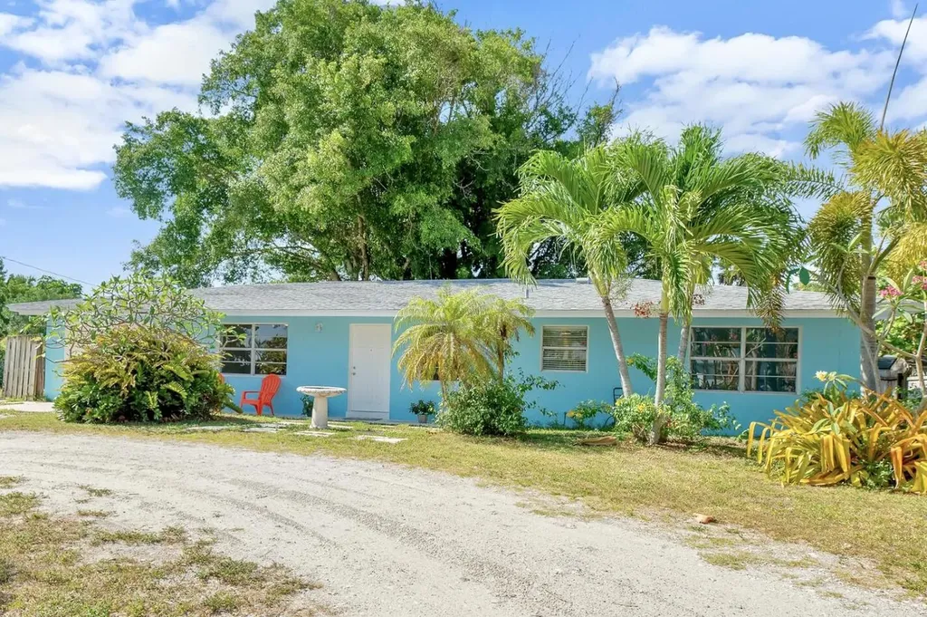 1912 Mimosa Avenue Fort Pierce FL 34949