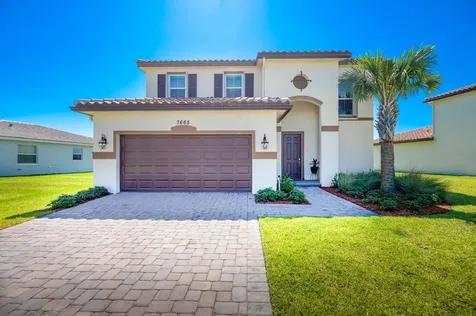 7665 NW Greenbank Circle Port St Lucie FL 34987