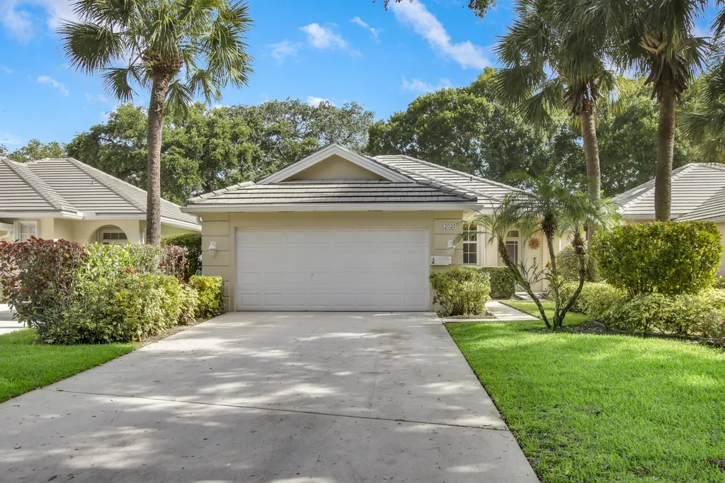 2023 Bedford Drive Palm Beach Gardens FL 33403