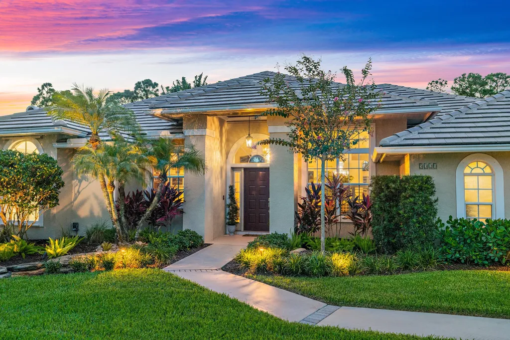 5321 SE Serenoa Terrace Hobe Sound FL 33455