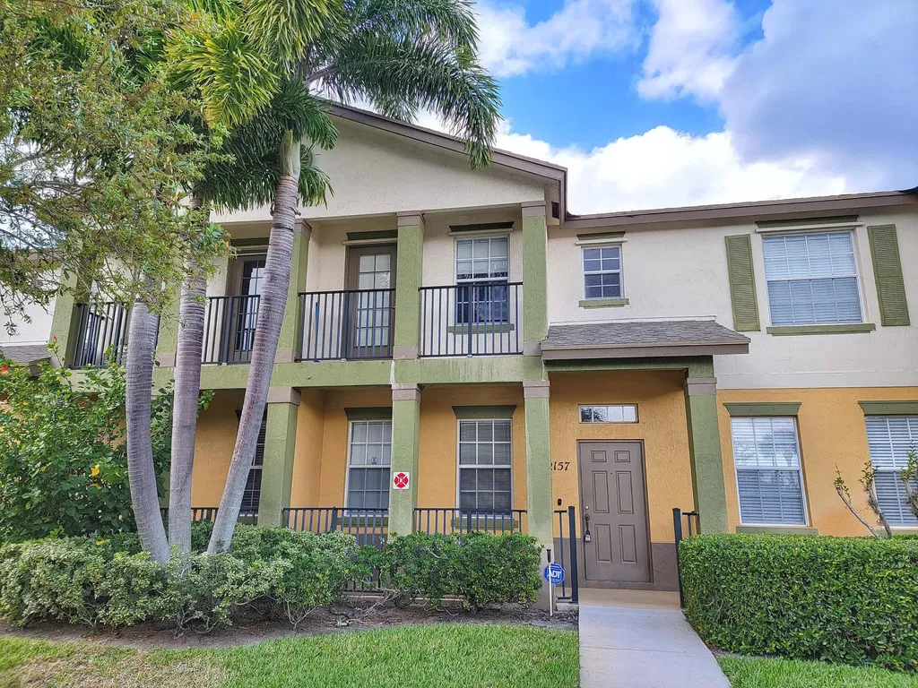 2157 SE Grand Drive Port St Lucie FL 34952