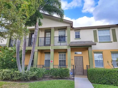 2157 SE Grand Drive Port St Lucie FL 34952