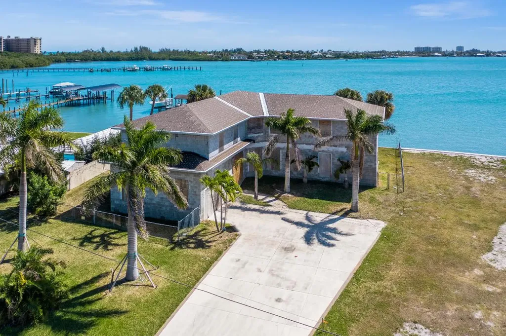1635 Thumb Point Drive Fort Pierce FL 34949