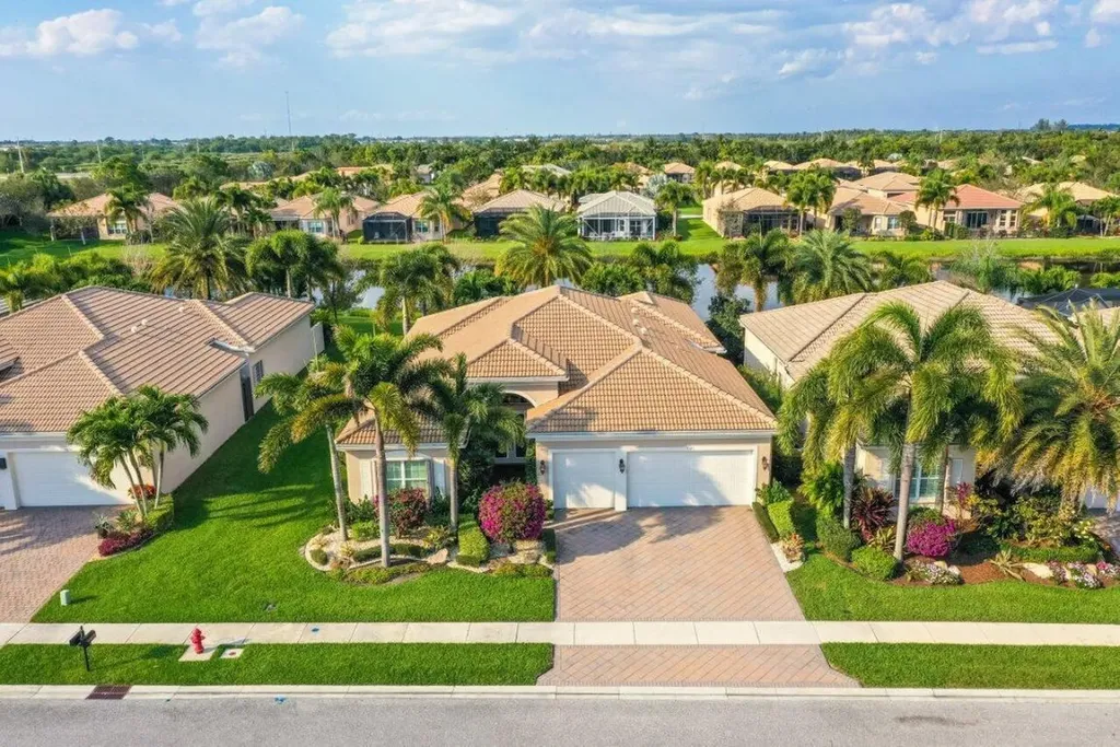 9143 Ribbons Ridge Point Boynton Beach FL 33473