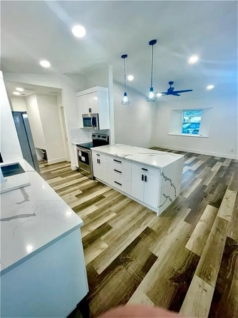 1337 SW Bellevue Avenue Port St Lucie FL 34953
