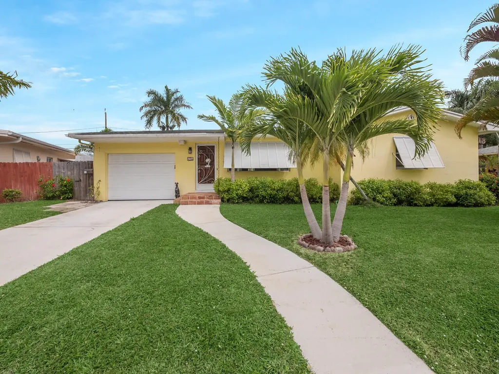 236 Dartmouth Drive Lake Worth Beach FL 33460