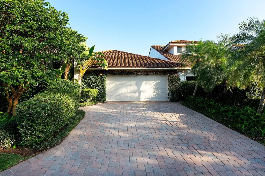2426 Windsor Way Court Wellington FL 33414