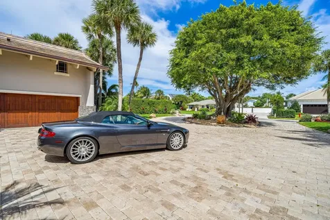 90 Lighthouse Drive Jupiter Inlet Colony FL 33469