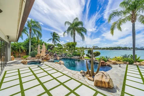 90 Lighthouse Drive Jupiter Inlet Colony FL 33469