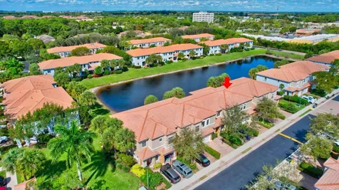 172 W Astor Circle Delray Beach FL 33484