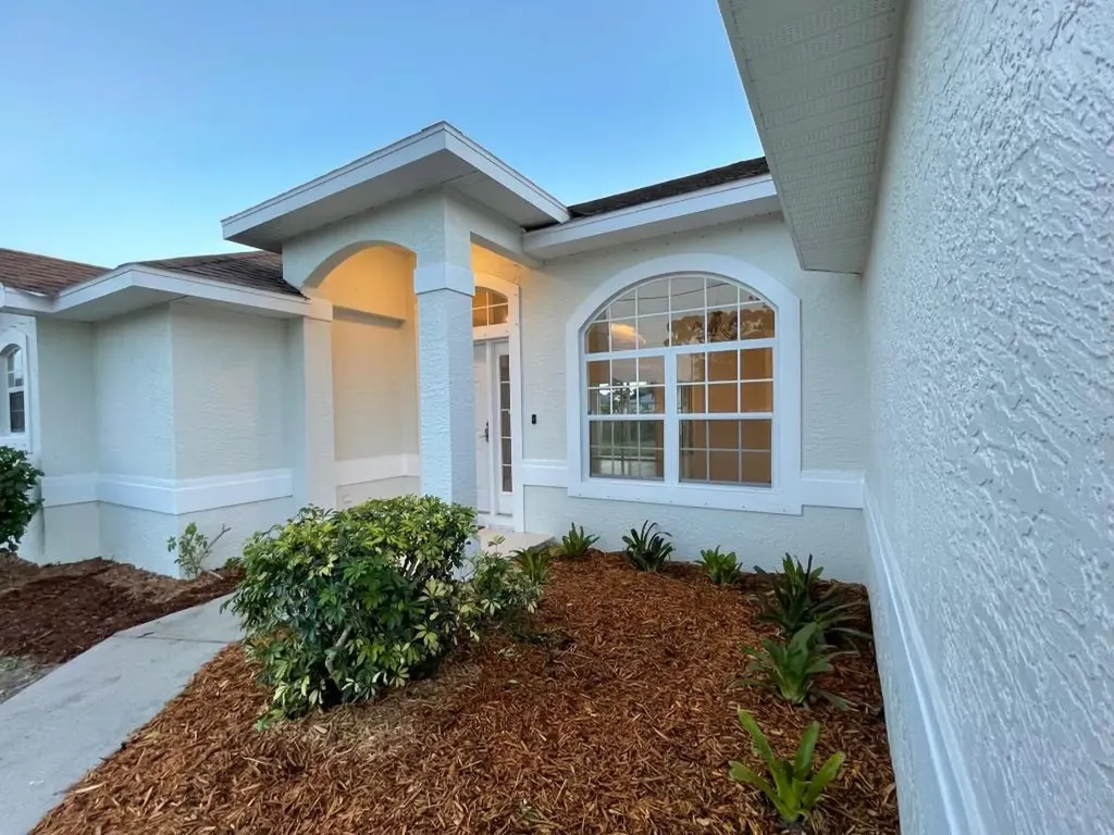 1386 SW Granville Avenue Port St Lucie FL 34953