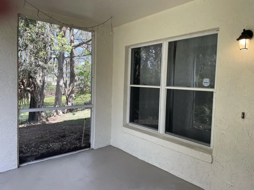 2203 Northlake Drive Sanford FL 32773