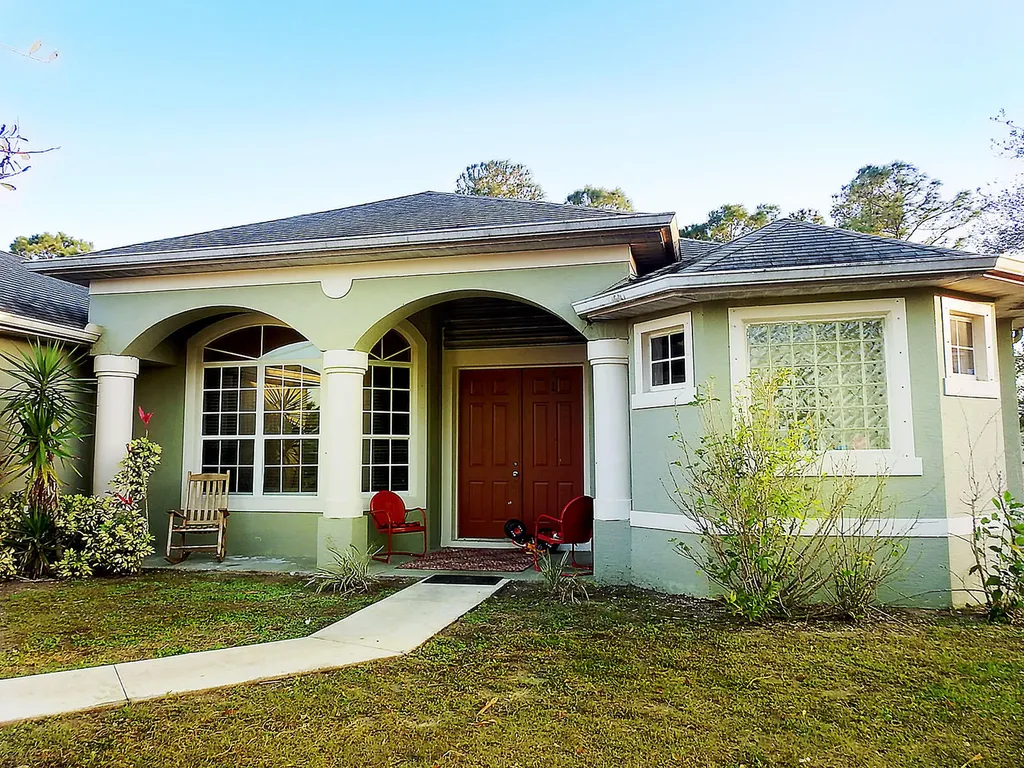 2198 SW Janette Avenue Port St Lucie FL 34953