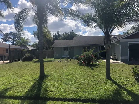 2332 SE Holland Street Port St Lucie FL 34952