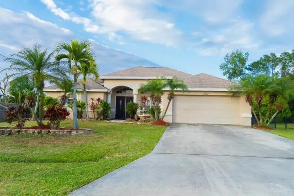 6822 NW Granger Avenue Port St Lucie FL 34983