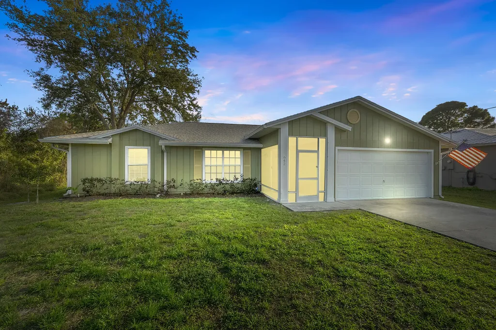 642 SW Fair Avenue Port St Lucie FL 34953