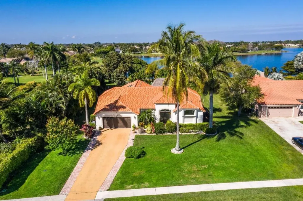 4363 Hunting Trail Lake Worth FL 33467
