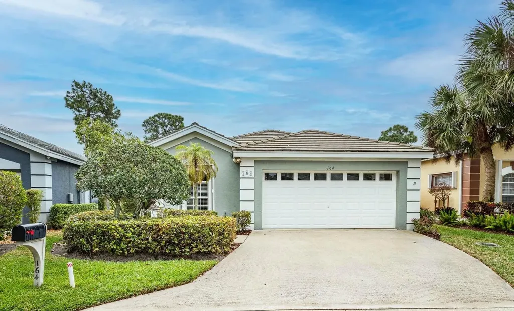 164 Harbor Lake Circle Greenacres FL 33413
