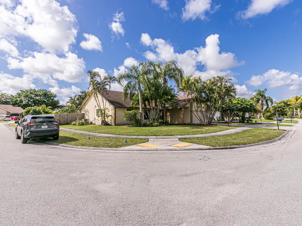 9190 Tivoli Place Boca Raton FL 33434