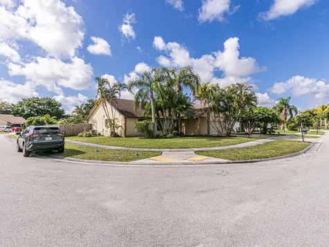 9190 Tivoli Place Boca Raton FL 33434