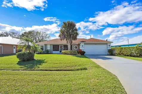 1961 SE Gaskins Circle Port St Lucie FL 34952