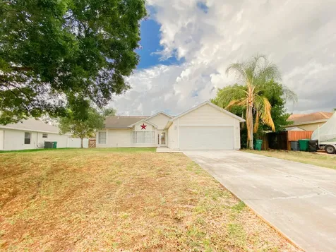 379 SW Jeanne Avenue Port St Lucie FL 34953