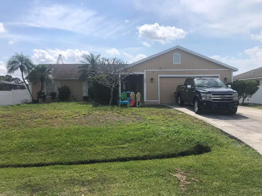 262 SW Parish Terrace Port St Lucie FL 34984