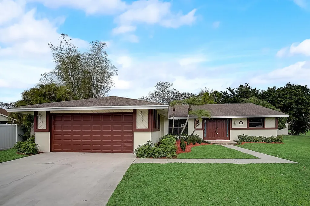 110 New Kent Court Royal Palm Beach FL 33411
