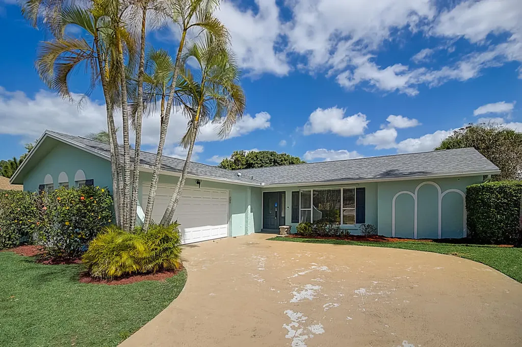 1171 Gloucester Court Wellington FL 33414